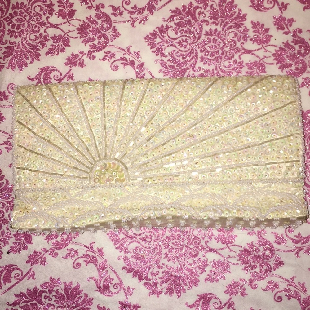 Vintage ✨LA Regale Seed Bead Evening Clutch bag - Picture 1 of 8